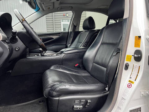 2014 Lexus LS 460
