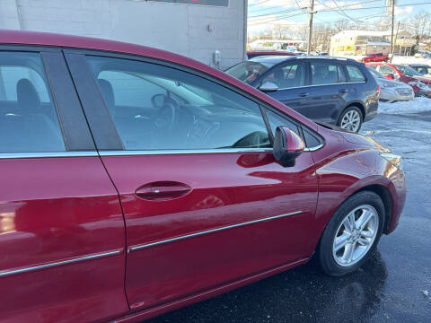 2017 Chevrolet Cruze LT Auto