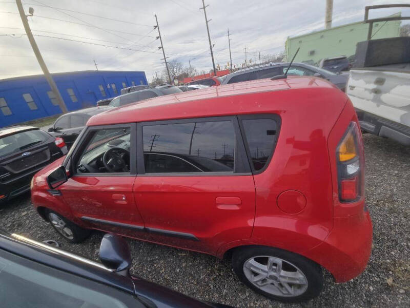 2010 Kia Soul +