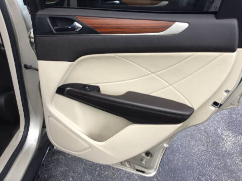 2017 Lincoln MKC Select