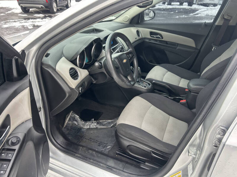 2014 Chevrolet Cruze LS Auto