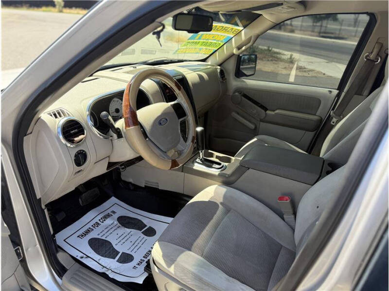 2007 Ford Explorer Sport Trac XLT