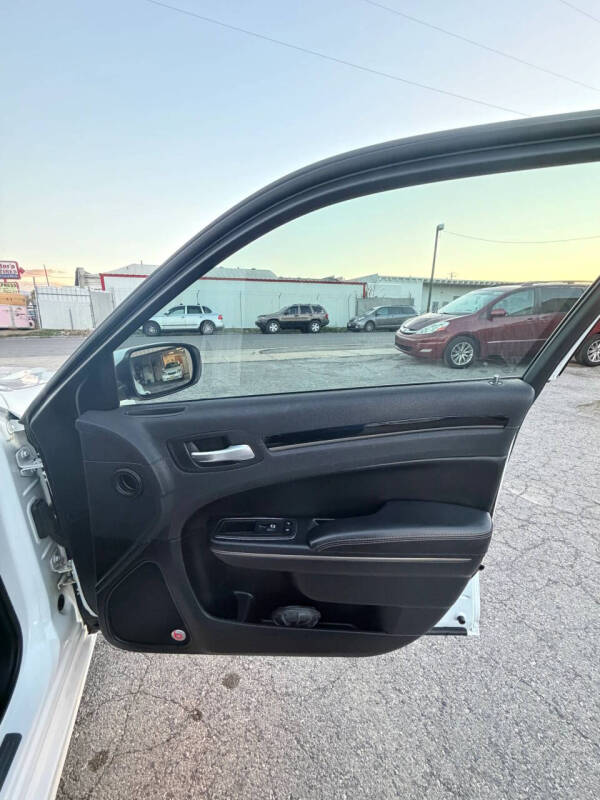 2017 Chrysler 300 S Alloy Edition