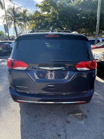 2018 Chrysler Pacifica Touring L