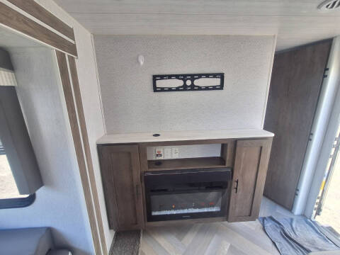 2022 Forest River Salem 32BHDS