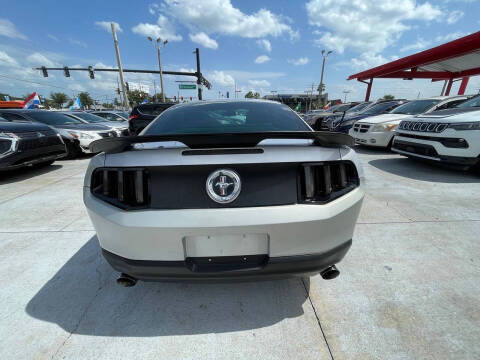 2012 Ford Mustang V6