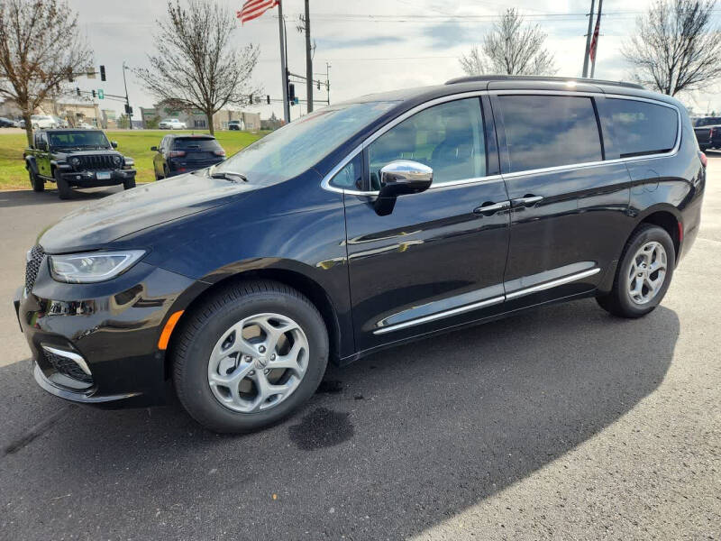 New 2023 Chrysler Pacifica For Sale