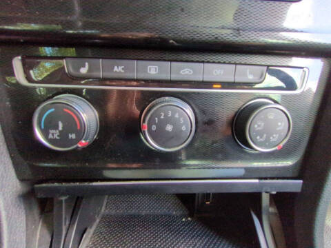 2015 Volkswagen Golf GTI SE