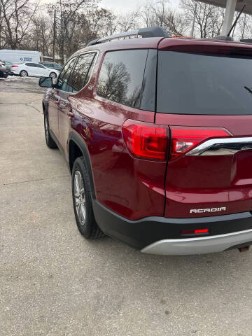 2017 GMC Acadia SLE-2