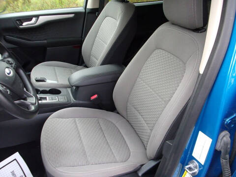 2020 Ford Escape SE