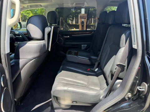 2017 Lexus LX 570