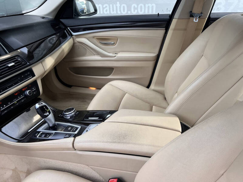 2014 BMW 5 Series 528i