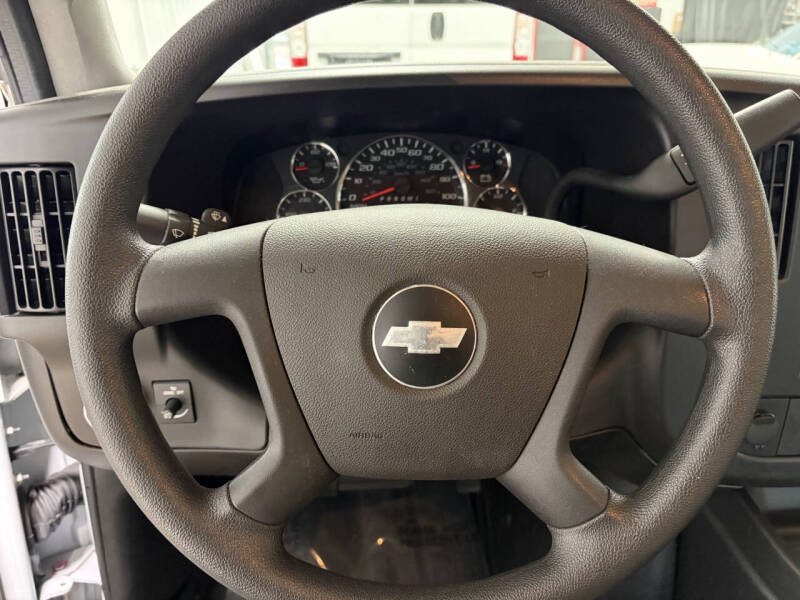 2023 Chevrolet Express 2500