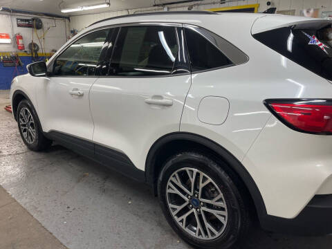 2020 Ford Escape SEL