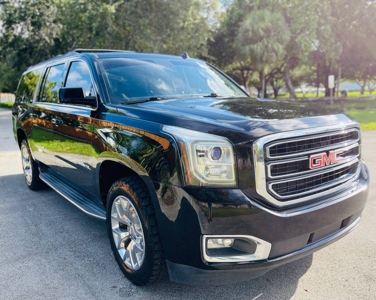 2015 GMC Yukon XL SUV / Crossover - $19,210