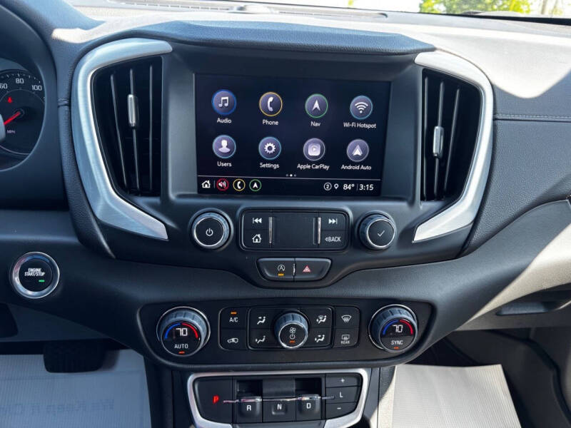 2023 GMC Terrain SLT