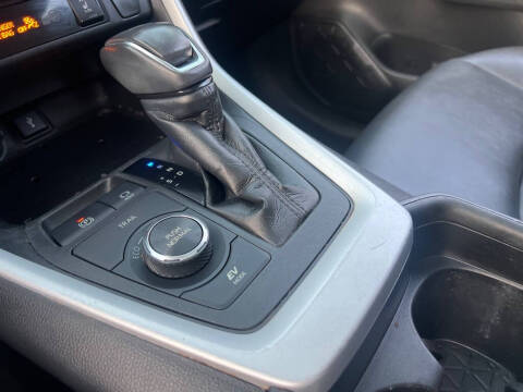 2021 Toyota RAV4 Hybrid XLE Premium