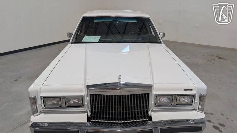 1988 Lincoln Town Car