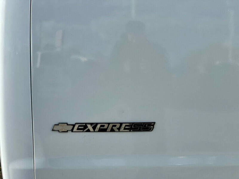 2013 Chevrolet Express LT 3500