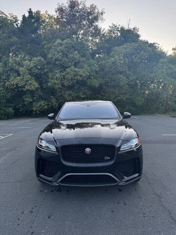 2020 Jaguar F-PACE SVR