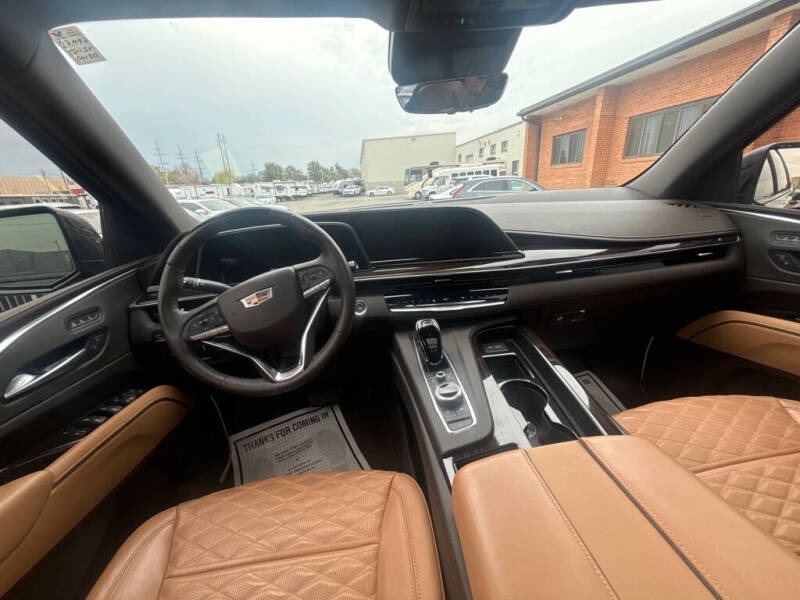 2023 Cadillac Escalade Sport