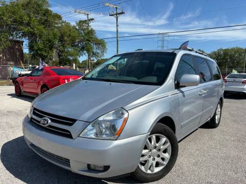 2007 Kia Sedona for sale at Das Autohaus Quality Used Cars in Clearwater FL
