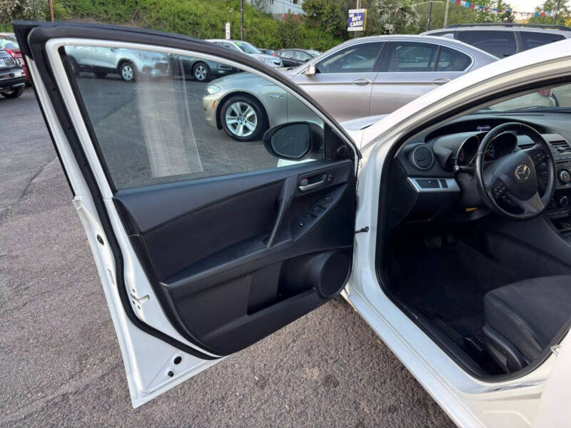 2013 Mazda MAZDA3 i Touring