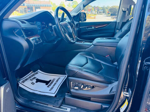 2018 Cadillac Escalade Luxury