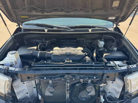 2013 Toyota Sequoia SR5