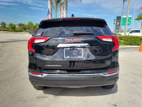 2023 GMC Terrain SLT