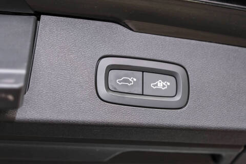 2021 Volvo V60 T5 Momentum