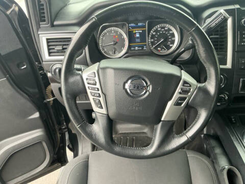 2019 Nissan Titan SV