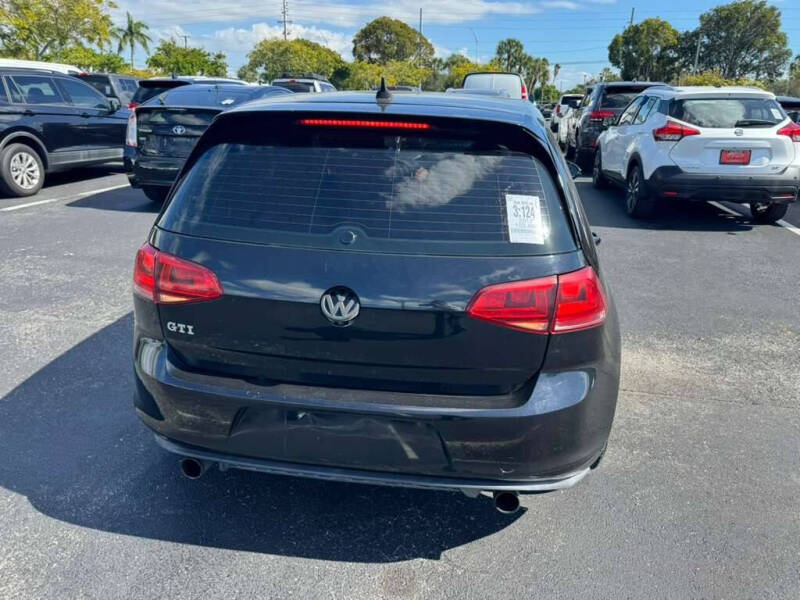 2017 Volkswagen Golf GTI S