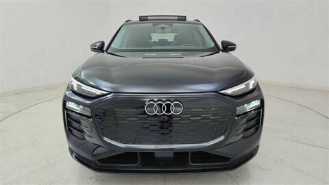 2025 Audi Q6 e-tron quattro Premium Plus