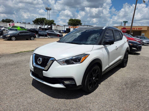 2020 Nissan Kicks SR