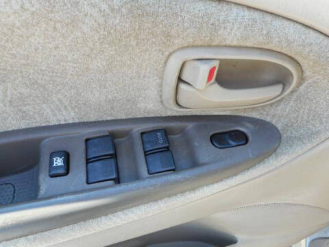 2003 Mazda MPV