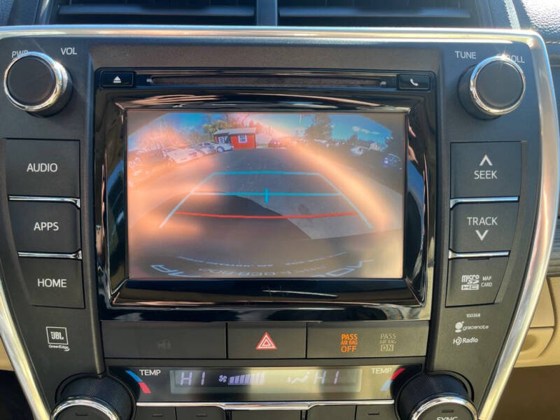 2015 Toyota Camry Hybrid