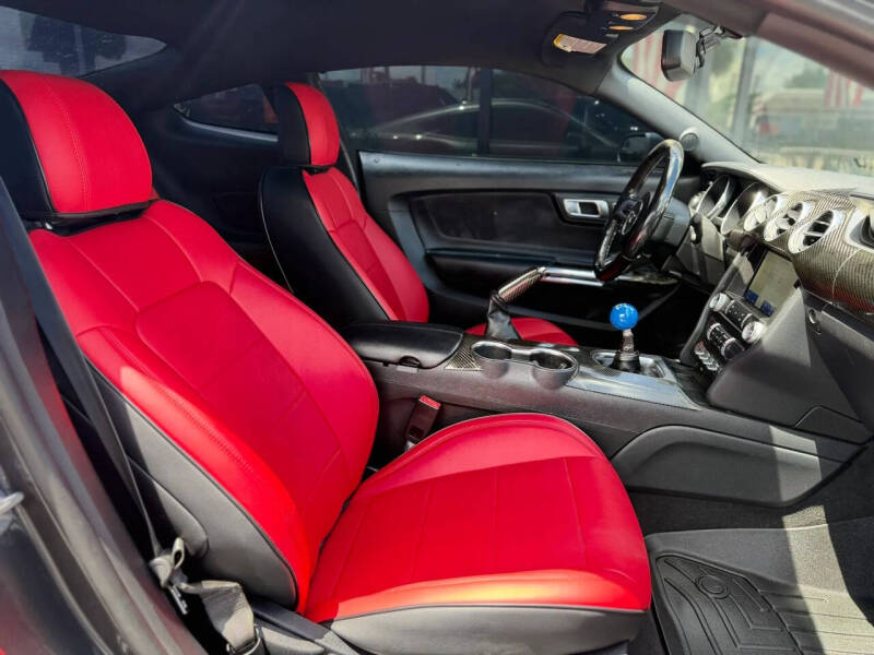 2020 Ford Mustang