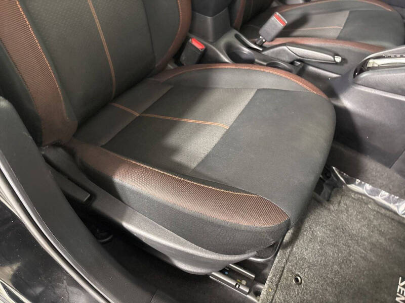 2021 Nissan Versa SR