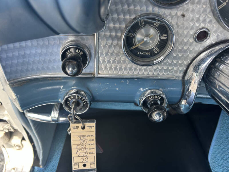 1957 Ford Thunderbird