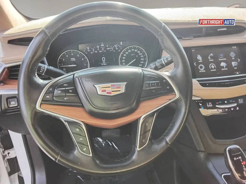 2018 Cadillac XT5 Platinum