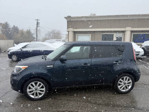 2017 Kia Soul +