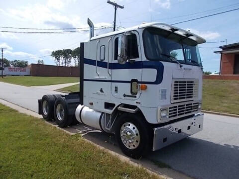 1997 International 9800 for sale at Vehicle Network - Bruce Essick Truck Sales & Service in High Point NC