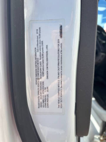 2019 Freightliner M2 106