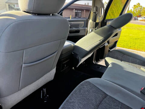 2020 RAM 1500 Classic SLT