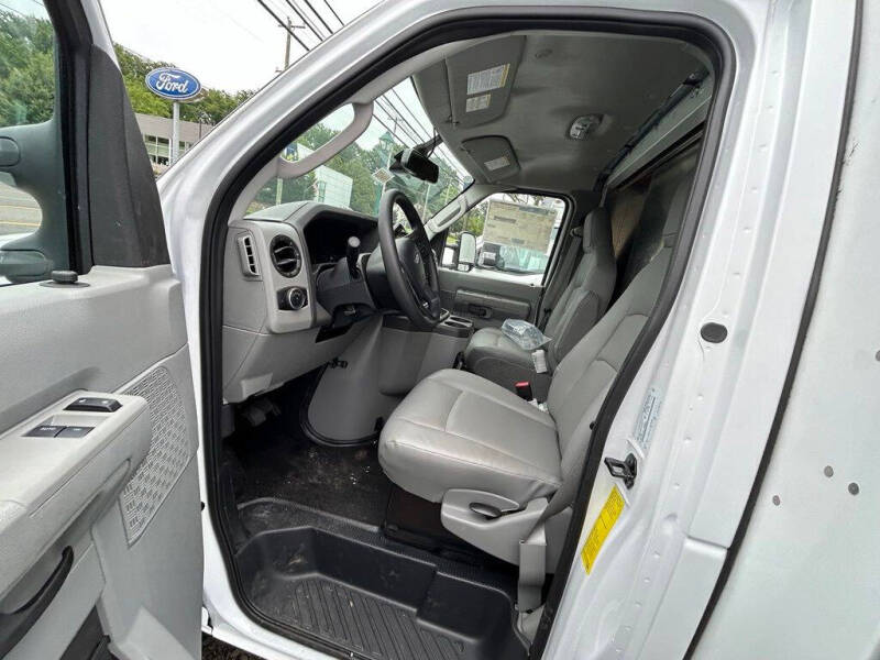 2027 Ford E-Series