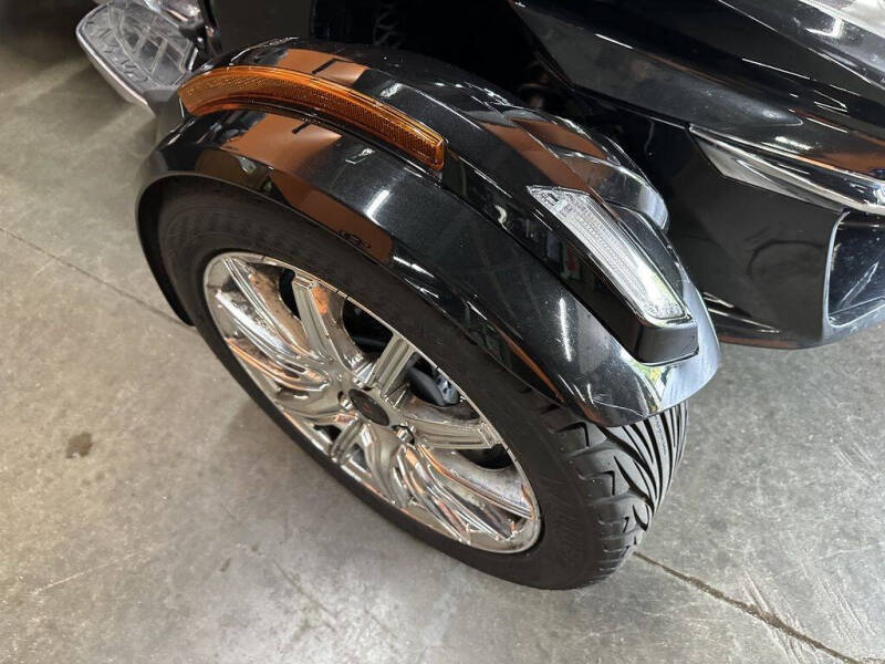 2016 Can-Am Spyder® RT Limited 6-Spee