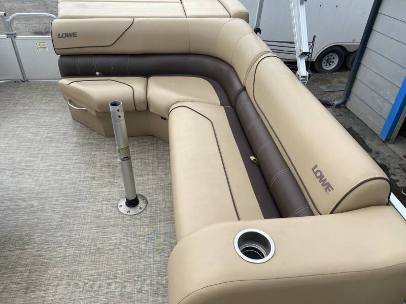 2018 Lowe Boats SS 210