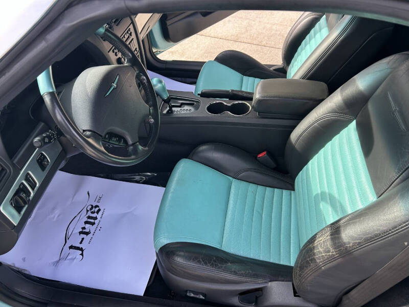2002 Ford Thunderbird Deluxe