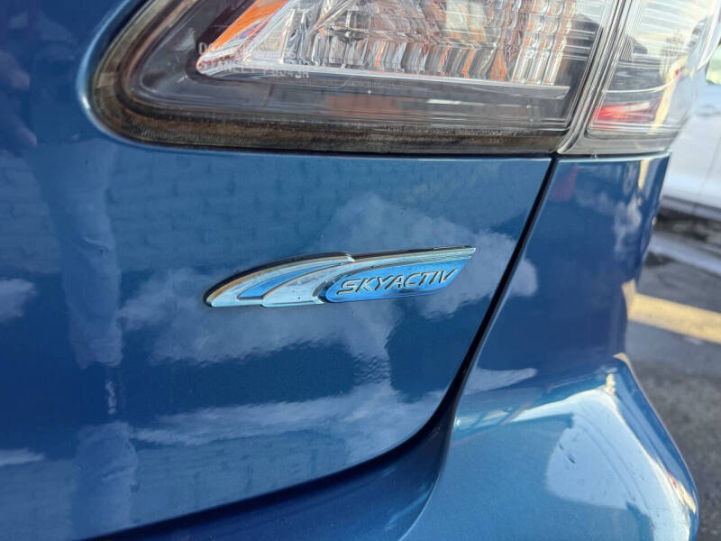 2012 Mazda MAZDA3 i Touring